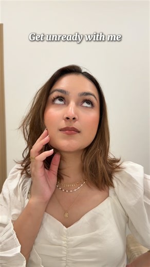 Shahreen Iftikhar on Instagram: "Makeup off. Stress off. Mask on ✨ My night skincare ritual ends with an anti-aging collagen sheet mask by @ellebeautytech — because beauty sleep starts before sleep. . . . #nightroutine #SkincareAtNight #ellebeauty"