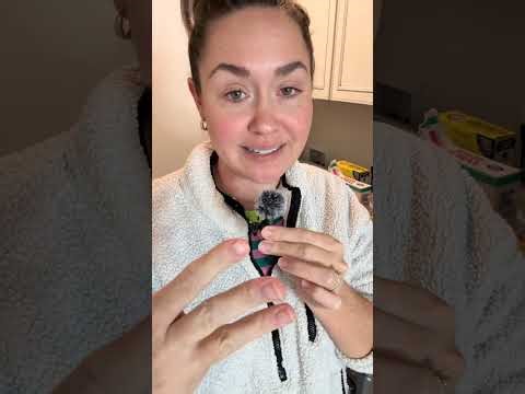 Time for a laundry booster refill! Let’s chat about DIY laundry detergent recipes and why they don’t