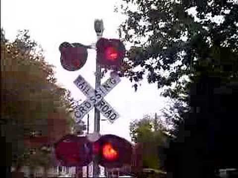1 MILLION VIEWS! Amtrak @ High Street Railroad crossing in Amherst MA.