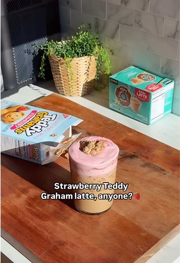 Teddy Graham Latte Recipe with Strawberry Twist