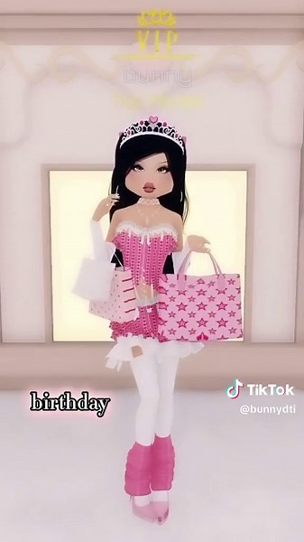 hii every1 🐰 r u guys excited for the easter update ? !! #dresstoimpress #dress #to #impress #dti #roblox #fashion #game