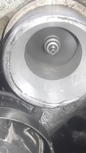 8.7K views · 46 reactions | Woran erkennt man einen Turbo-Schaden? Geräusche, Gerüche und..? Woran erkennt man denn eigentlich einen Turboschaden, vielleicht sogar bevor es zu spät ist? Wir klären auf! Noch Fragen?欄 #TurboZentrum #TurboWissen #Turbo #Turbolader #Erklärberger #Schlauberger #Boostbooster #YouTube #Ladedrückeberger #Ladedruck #basics #engine #motoren #tuning #turboschaden #turbofail | TurboZentrum | Facebook