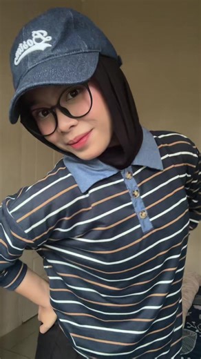 Kaos Stripe Stylish: Outfit Inspirations