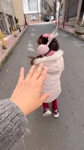 Cute Elif 🥳🍭🍼💕🍬🍿🛼 #funnyshorts #baby #canddy #shorts