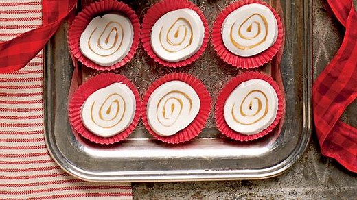 This old-school candy recipe is a testament to the genius of thrifty Southern cooks. Get the recipe: https://trib.al/6gEvXwF | Southern Living