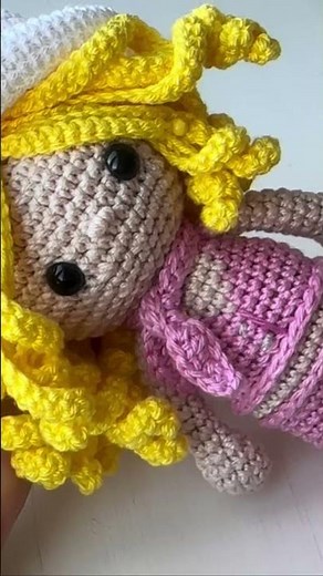 How to make a knitted doll