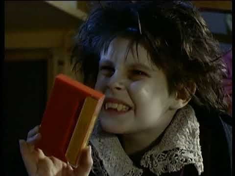 The Little Vampire New Adventures - Episode 1 - Fear in the night