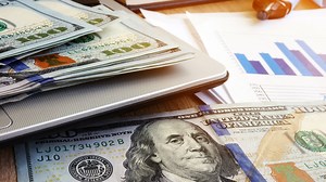 Financial experts' best tips to maximize your money