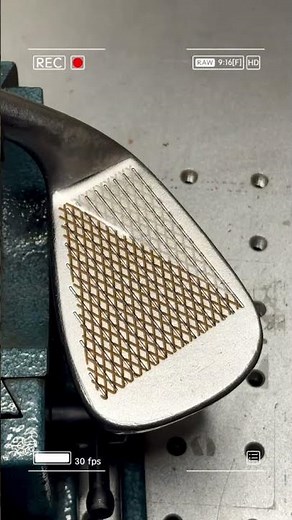 Customizing a golf club using the Cloudray MP-60 fiber laser.#golf