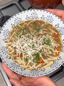 Pasta e lenticchie. Ricetta napoletana. | Italian food