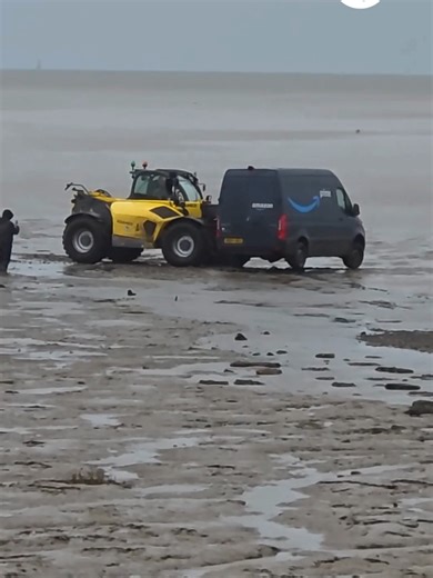 Amazon Delivery Van Rescued from Dangerous Mudflats
