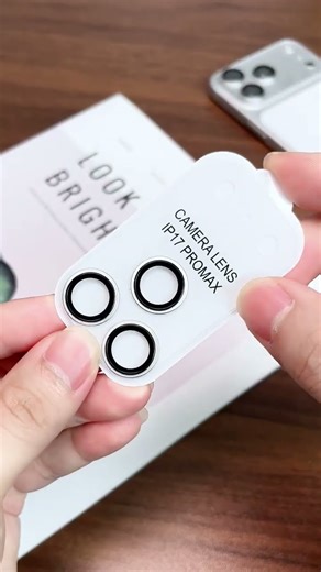 A must-have for all body types! This all-in-one screen protector keeps dust out and looks amazing