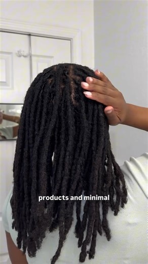 Catherine Alexandra 🇯🇲 on Instagram: "Stop breaking hairs just to achieve the “perfect part!” Patience, light products, and a calm retwist routine = thick locs from root to end 😉 #locs #loccommunity #healthylocs #locretwist"