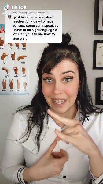 Sign Language for Autistic Kids: Wait in ASL