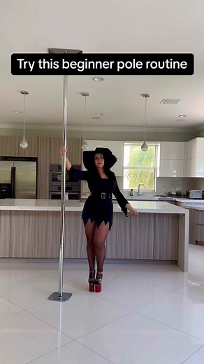 Beginner pole routine for beginner pole dancers but halloween 🎃👻 #beginnerpole #beginnerpoledancing #beginnerpolefitness #beginnerpoler #beginnerpolecombo #halloweenpole #halloweenpoledance #fit2flaunt