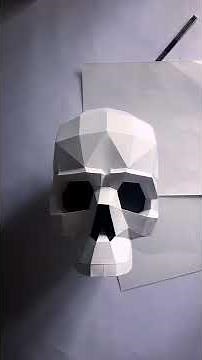 Timelapse. Low poly Skull. Papercraft.