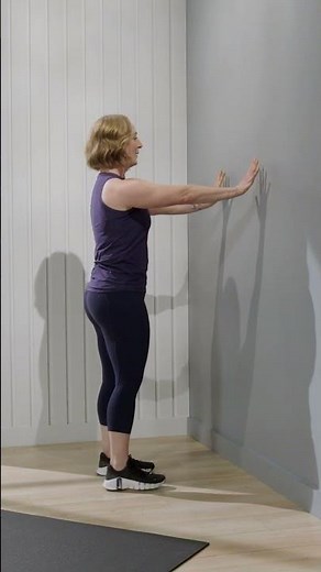 Silver&Fit | How to build strength: Wall Push-up #seniorfitness