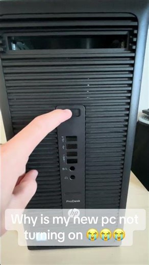 Why My New PC Doesn’t Work… Oh. 😂🔌💻 #shorts #pc