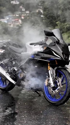 Is This The Best 150cc Motorcycle? #youtubeshorts #r15v4 #motovolgger