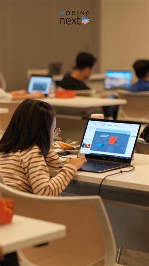 21K views · 24 reactions |  Orang tua bingung mencari tempat les coding untuk anak? Koding Next dipercaya Kementerian Pendidikan untuk melatih guru coding di seluruh Indonesia.  Anak Anda belajar langsung dari tim penulis buku resmi kurikulum coding.  Coba kelas gratis sekarang dan bangun masa depan anak lewat teknologi!  Koding Next — Masa Depan Dimulai dari Sini. | Koding Next | Facebook