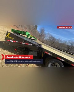 💪 Need a trailer that can handle your heavy equipment? Pro-Line Trailers has you covered! 🚛 Our selection of equipment trailers is built to last and handle even the toughest jobs. Call us at 540-334-4182 to learn more! 📞 | Pro-Line Trailers