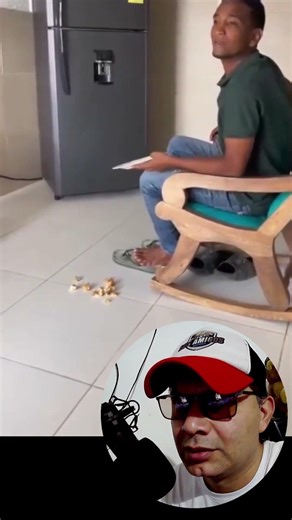 Vacuum cleaner 🤣 #shorts #humor #argentinianhumor #viral #comic #comedy