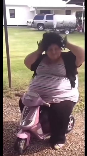 Beep Beep😂 #fyp #funny #hilarious #comedy #beepbeep #viral #funnyvideos #fyp #ignitionremix #fun