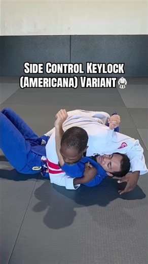 Try this Side Control Keylock (Americana) Variant🥋#cardinaljiujitsu #learnjiujitsu