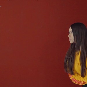 Espías... Spies Cast: Alejandra Treviño & El Bebote | Living With Latinos