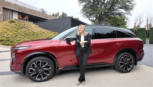 The First Ever Infiniti QX65: Built To Spoil You - A Girls Guide to Cars