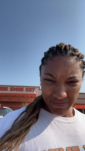 She couldn’t do it… still stuck