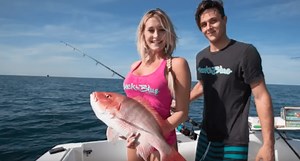 Girl Catches Snapper in Florida, and It's Her First Time Fishing