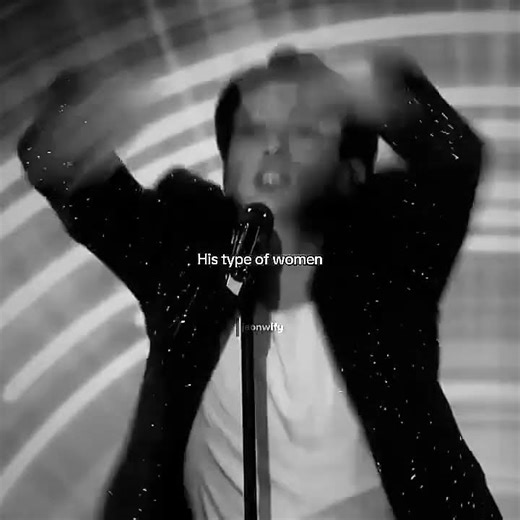 Man loves Curves! 🔥💅But TaeKook💜💅©jeonwify