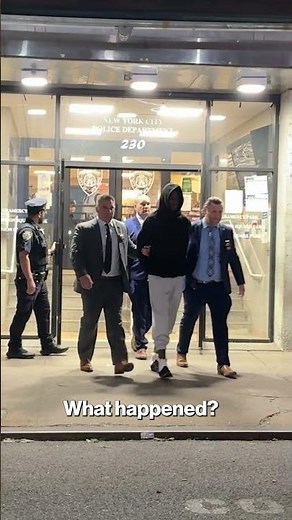 Subway shove suspect flashes smile in court after allegedly killing retired NYC teacher #shorts