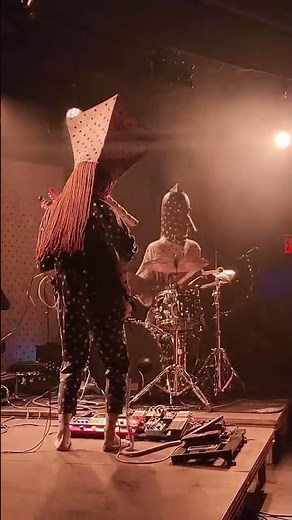 Angine de Poitrine Perform Sold-Out Show in NYC