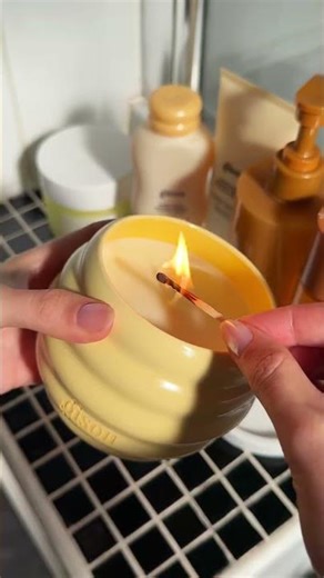 washing my 5 day slick hair💛#short #shorts #erin