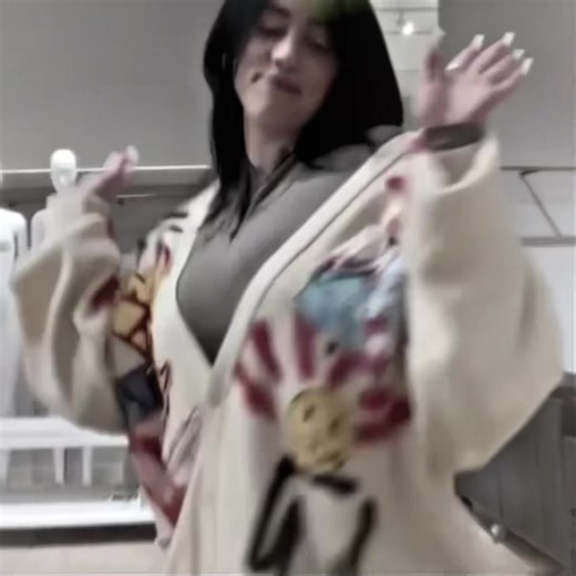 I got lazy at the end I love this song « IB: @𝐞𝐥𝐬𝐚 « Scp: @overbills « @𝐒𝐓𝐄𝐑𝐋𝐈𝐍𝐆 #billieeilish #viral #trend #fyp #popular