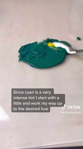 This color reminds me of summertime ☀️ #deepturquoise #colormixing #paintmixing