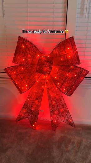 🎅Front yard looking plain when winter arrives?🎀The 48″ Pre‑Lit XL Christmas Bow — bold, bright, and decked out with 200 LED lights and 8 lighting modes.🎁Holiday wow factor, curb appeal boosted, 🤩your home becomes the neighborhood festive landmark. 🛒https://hasieel.com/products/christmas-bows | Rupert Store
