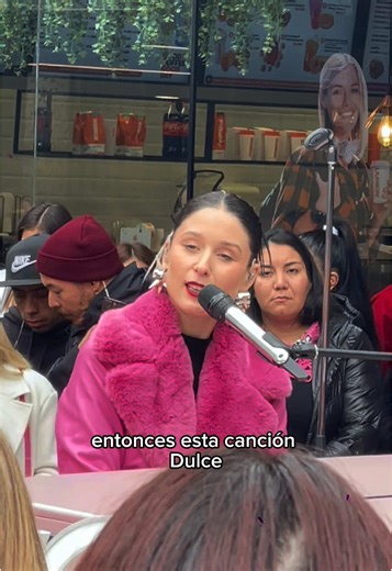 Francisca Valenzuela: La Dulce Voz que Inspira