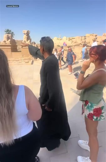 Youssef Ibrahim on Instagram‎: "الراجل بيتكلم كأنه من سكان فرنسا الأصليين هي دي النماذج اللي تستاهل تتشهر ونتشرف بيها ❤️❤️"‎