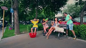 Andreea Ibacka a acceptat provocarea si a facut propriul remake al celui mai nou spot Lipton! Voi v-ati inscris in concurs ? Play pentru inspiratie si asteptam propunerile voastre cool :) | Lipton Ice Tea