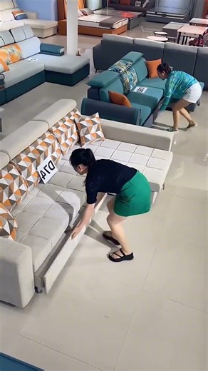 This Sofa Turns Into a Bed in Seconds! #furniture #home #homedecor#sofa #shorts