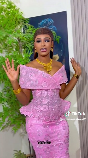 Menghibur dengan Bibah Beauty