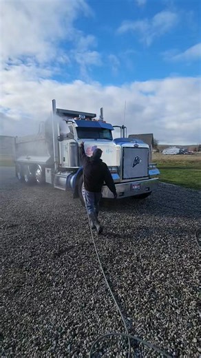 2025 coming to an end @topfans #trucking #truckwash #truck | Express Pressure Wash Inc