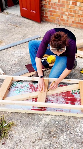22K views · 133 reactions | Here's how I converted our stable window into a DIY automatic chicken coop door! How do you think it turned out? #barndoor #automaticchickendoor #chickencoop #diydoor #chickendoor | The Carpenter's Daughter, Vikkie Lee | Facebook