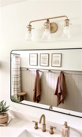 Have bowed walls that cause large gaps? There is an easy fix! Don’t try to pack caulk into the gap, it’s messy and it may crack over time. Use backer rod instead! You can also use a caulking finger tool too! Every DIYer needs one! 🤣 Comment SHOP for links! Like and save this post for future projects! #diy #diytips #homeimprovements #homeimprovementtips #caulk #caulking #bathroommakeover #bathroomremodeling #tipsandtricks #simplefix #amazonfind #amazonfinds #homeinspodaily #homeimprovementprojec