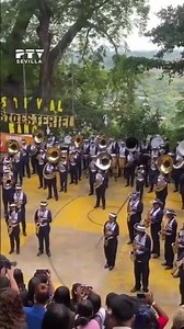 ‘El Galileo’ de Virgen de los Reyes es interpretado por una banda de El Salvador