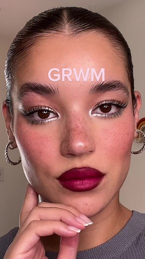 Silver Eyeliner Makeup Tutorial