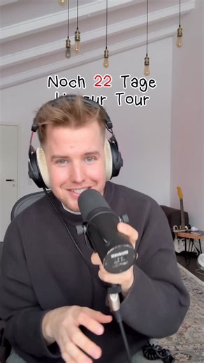 KAYEF on Instagram: "Noch 22 Tage bis zur Tour 😍"